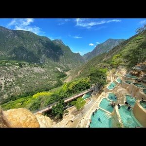 Meet your Posher, Eme